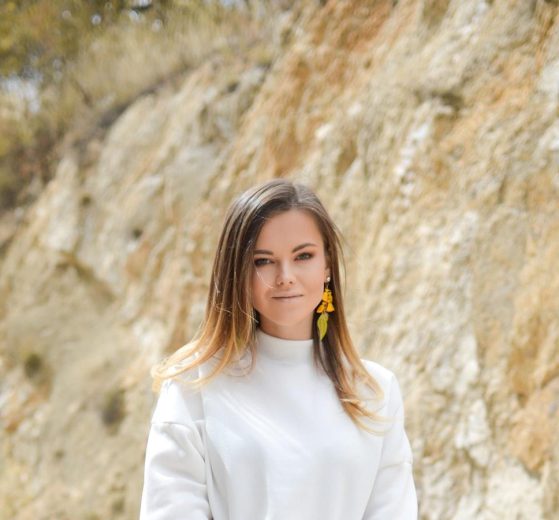Haute or Not? Evaluating the Value of Subscribing to Top Fashion Magazines