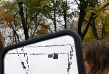 2023’s Coolest Makeup Hues: Witness the Trendsetting Demos by Beauty Vloggers