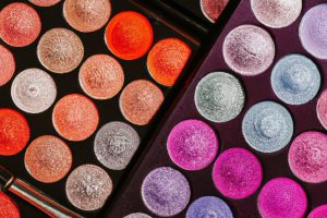 Unveiling 2023’s Hottest Makeup Colors: Beauty Bloggers Showcase the Latest Trends