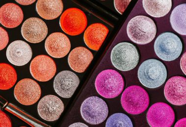 Unveiling 2023’s Hottest Makeup Colors: Beauty Bloggers Showcase the Latest Trends
