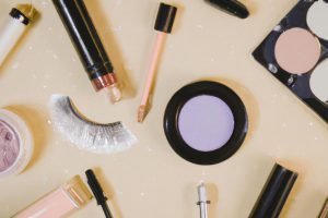 Crafting Your Unique Beauty: A Guide to Personalized Cosmetics Sets