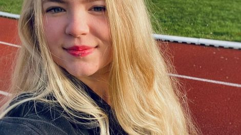 Subscribing to Fashion Magazines: Are They Worth Your Time and Money?