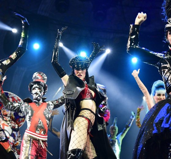 Crafting Your Unique Beauty: A Guide to Personalized Cosmetics Sets